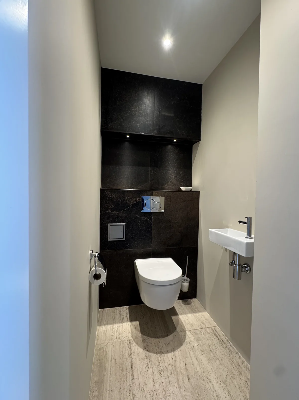 Badkamer – Stad Groningen, travertin – foto 5