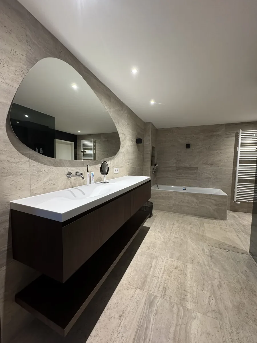 Badkamer – Stad Groningen, travertin