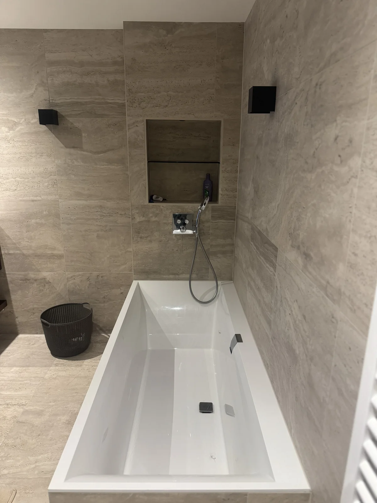 Badkamer – Stad Groningen, travertin – foto 2